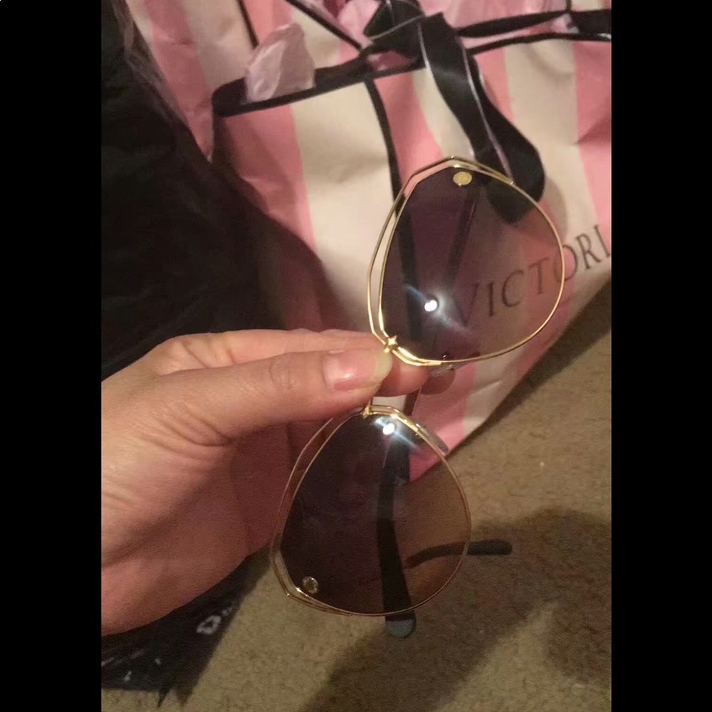 90%new Louis Vuitton sunglass